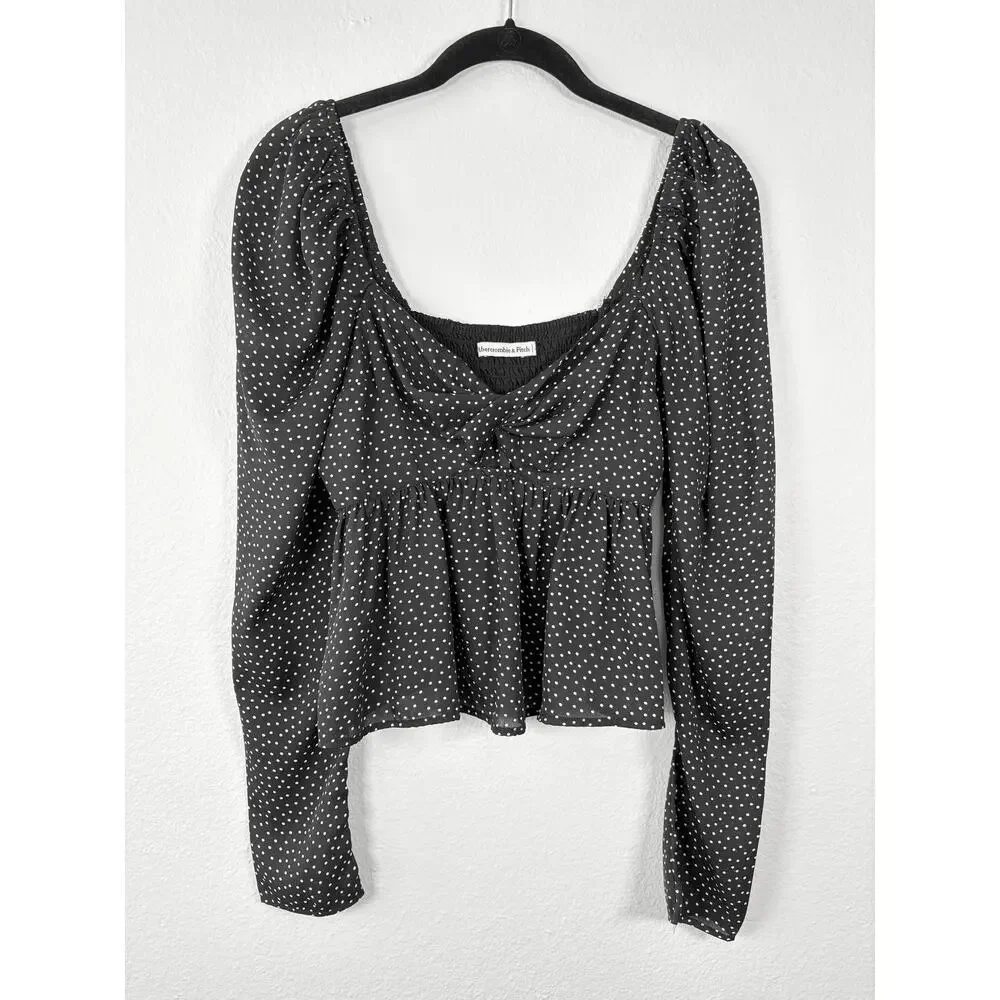 Abercrombie & Fitch lightweight material